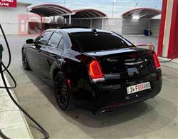 کرایسلەر 300